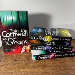 Patricia Cornwell paperback books set new